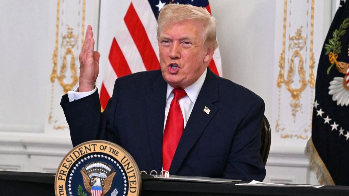 Tras su anuncio, Donald Trump plantea revocar visados, deportar inmigrantes y revisar miles de green cards. Analizamos los mecanismos