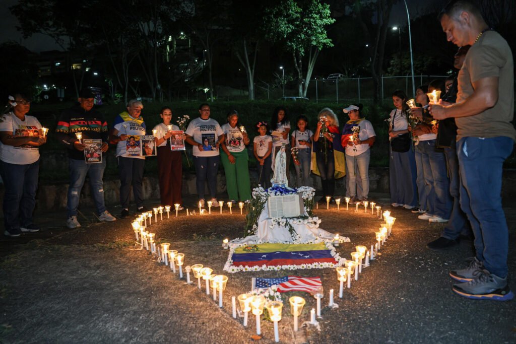 Familiares denuncian abandono a presos políticos tras el doble terremoto en Venezuela