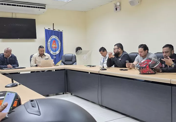 ATTT anuncia censo y capacitación para prevenir accidentes de motos en Panamá